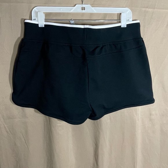 Puma - Running Shorts - Size L - Picture 2 of 4